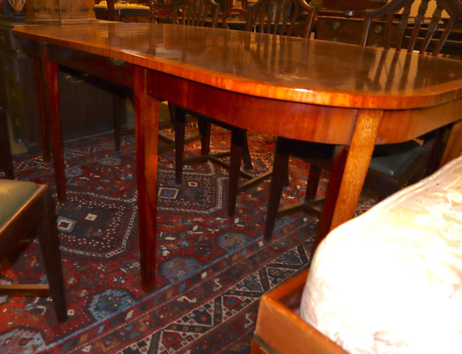 A Georgian style satinwood-banded mahogany D-end dining table with additional leaf, 195cm extended - Image 4 of 5