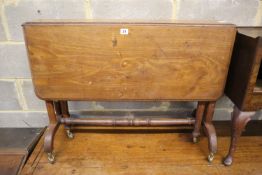 A Victorian mahogany Sutherland table, width 91cm, depth 35cm, height 67cm