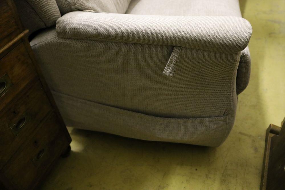 A modern electric reclining armchairCONDITION: Believed to be working order (and sold as such). - Image 2 of 2