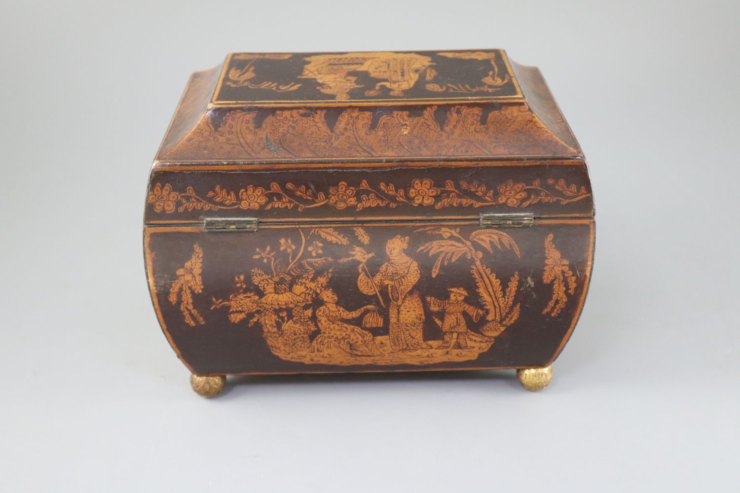 A Regency penwork tea caddy, of sarcophagus form, decorated with chinoiserie figures in gardens, the - Image 6 of 6