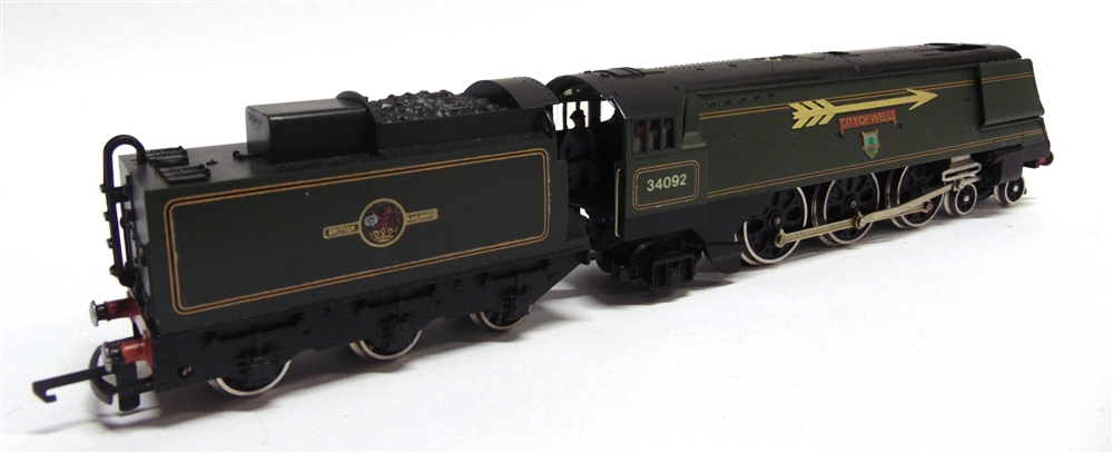 [OO GAUGE]. A WRENN NO.W2266/A, B.R. WEST COUNTRY CLASS 4-6-2 TENDER LOCOMOTIVE 'CITY OF WELLS', - Image 3 of 3
