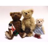 THREE STEIFF COLLECTOR'S TEDDY BEARS comprising 'Exhibition Bear 2004', gold, limited edition 225/