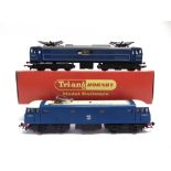 [OO GAUGE]. TWO B.R. ELECTRIC LOCOMOTIVES comprising a Tri-ang Hornby No.R351, B.R. Class EM2 co-
