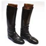 A PAIR OF GENTS BLACK LEATHER HUNTING BOOTS complete with trees by 'Tom Hill, London'