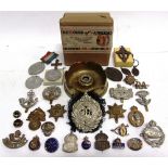 MILITARIA - ASSORTED comprising a Great War trench art brass shell ashtray, the base dated 1917;