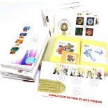 STAMPS - A GREAT BRITAIN COLLECTION comprising approximately 135 first day covers, circa 1989-