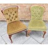 A PAIR OF BUTTON UPHOLSTERED SIDE CHAIRS, on cabriole front supports