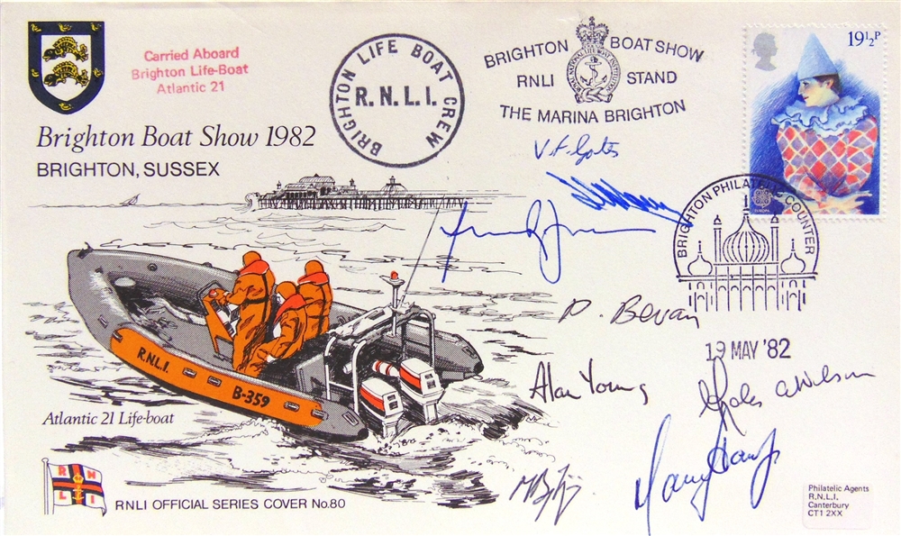 STAMPS - AN R.N.L.I. COMMEMORATIVE COVER COLLECTION Approximately 290 GB and other covers, circa