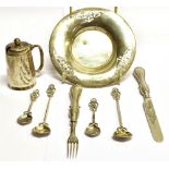A GROUP OF SMALL SILVER ITEMS comprising a round pierced small stand by George Unite, a tankard form