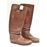 A PAIR OF LADIES BROWN LEATHER RIDING BOOTS with rear zips, size 6
