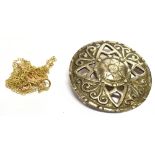 A 9 CARAT GOLD SMALL EIGHTEEN KEY PENDANT AND FINE CHAIN weighing approx. 2.2 grams, together with a