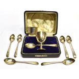 A SMALL QUANTITY OF ASSORTED SILVER comprising a set of six silver teaspoons, a boxed silver egg cup