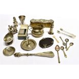 AN ASSORTED LOT OF SMALL SILVER ITEMS to include a silver condiment, egg cup, ring tree, salt, cream