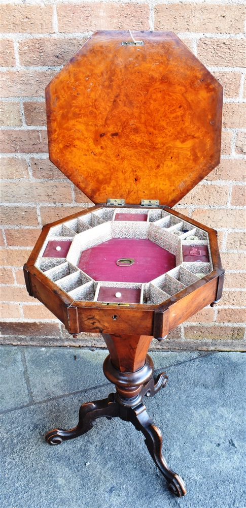 A VICTORIAN WALNUT TRUMPET SHAPED WORK TABLE the octagonal hinged lid lifting to reveal a fitted - Bild 2 aus 2