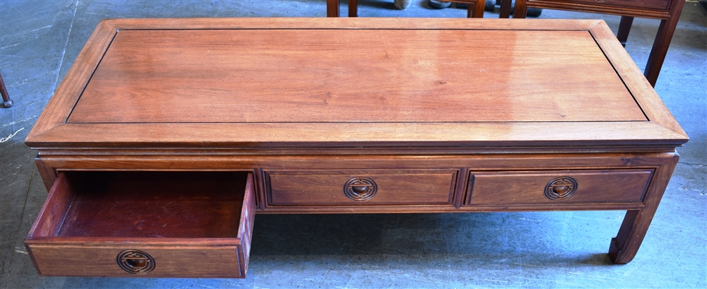 A CHINESE HARDWOOD COFFEE TABLE with three frieze drawers, 53cm x 137cm, 40cm high; together with - Bild 2 aus 4