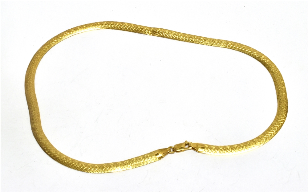 AN 18 CARAT GOLD HERRINGBONE NECKLACE matte finish pattern front with trigger claw fastener, stamped