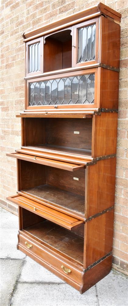 A GOOD GLOBE WERNICKE WATERFALL SECTIONAL BOOKCASE the top tier with open cupboard flanked by pair - Image 2 of 4