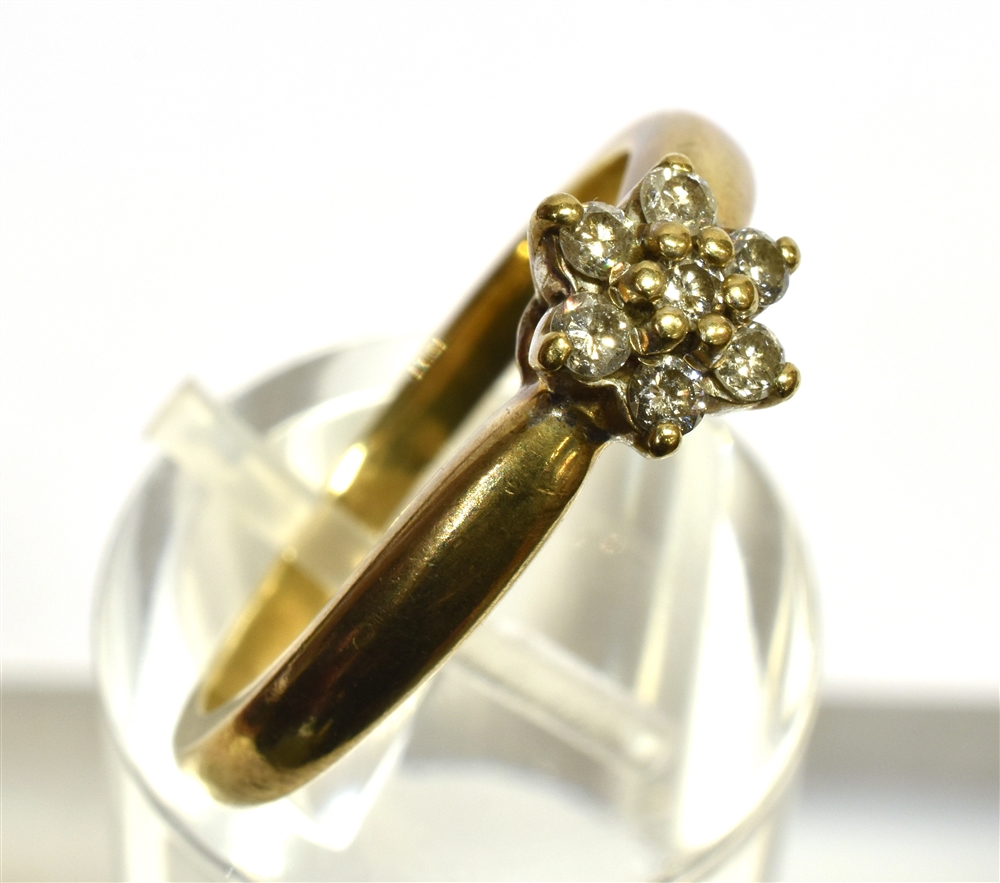 A DIAMOND FLOWERHEAD CLUSTER 9 CARAT GOLD RING cluster comprising seven round brilliant cut - Image 5 of 7