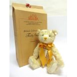 A STEIFF COLLECTOR'S TEDDY BEAR 'BRITISH COLLECTOR'S 2000' (EAN 654763), champagne, with growler,