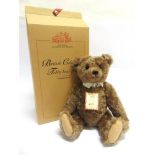 A STEIFF COLLECTOR'S TEDDY BEAR 'BRITISH COLLECTOR'S 2004' (EAN 661372), caramel, with growler,