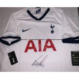 Lucas Moura signed Tottenham Hotspur FC replica jersey, season 2019-20, white home jersey, Nike
