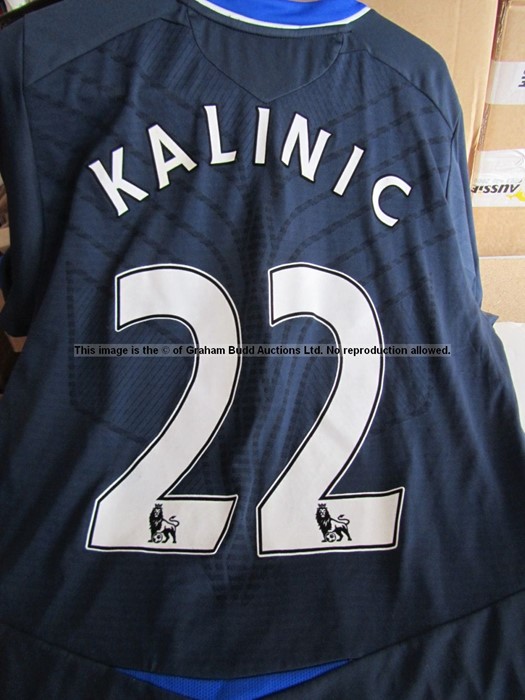 Nikola Kalinic navy blue Blackburn Rovers No.22 away jersey 2009, short-sleeved, Premier League - Image 7 of 7