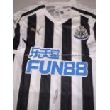 Jamaal Lascelles and Miguel Almiron signed Newcastle United FC replica jerseys, season 2018-19,