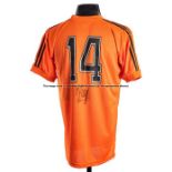 Johan Cruyff signed Holland 1970s retro jersey, signed to the reverse in black marker