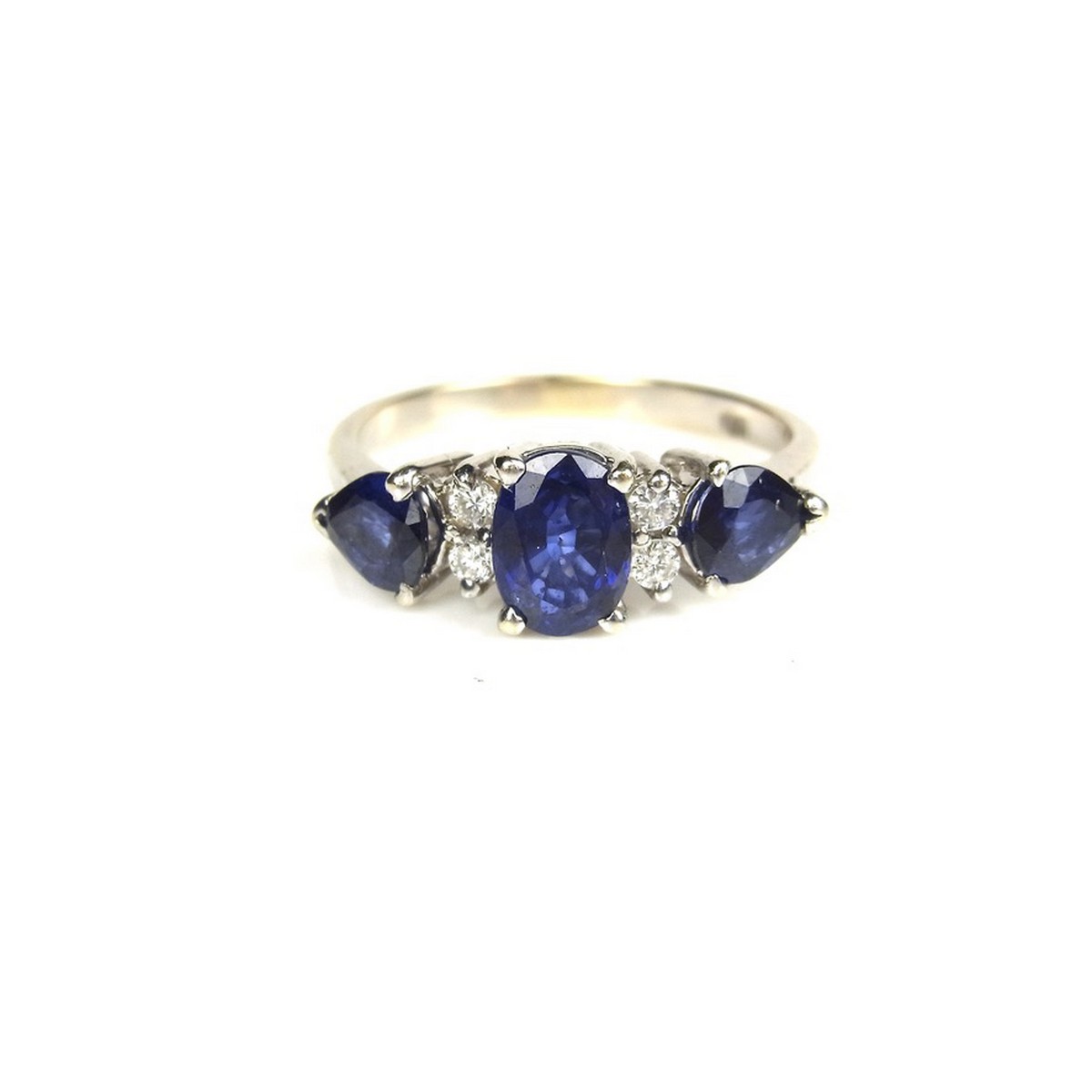 18 ct white gold sapphire and diamond ring. - Image 2 of 2