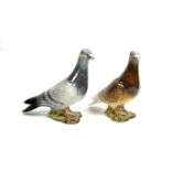 A pair of Beswick pottery pigeons.