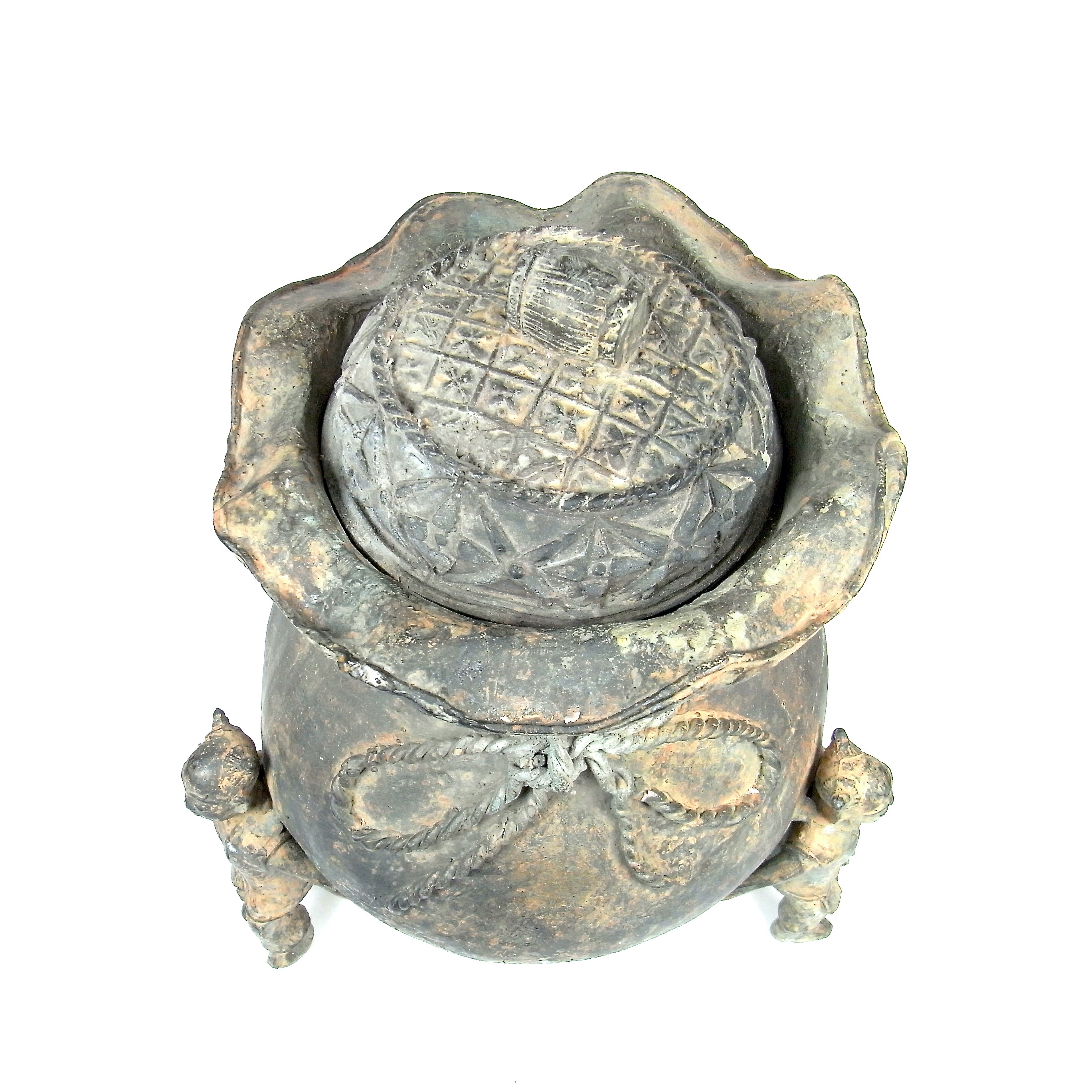 A large Chinese bronze tripod vessel and cover. - Image 2 of 3