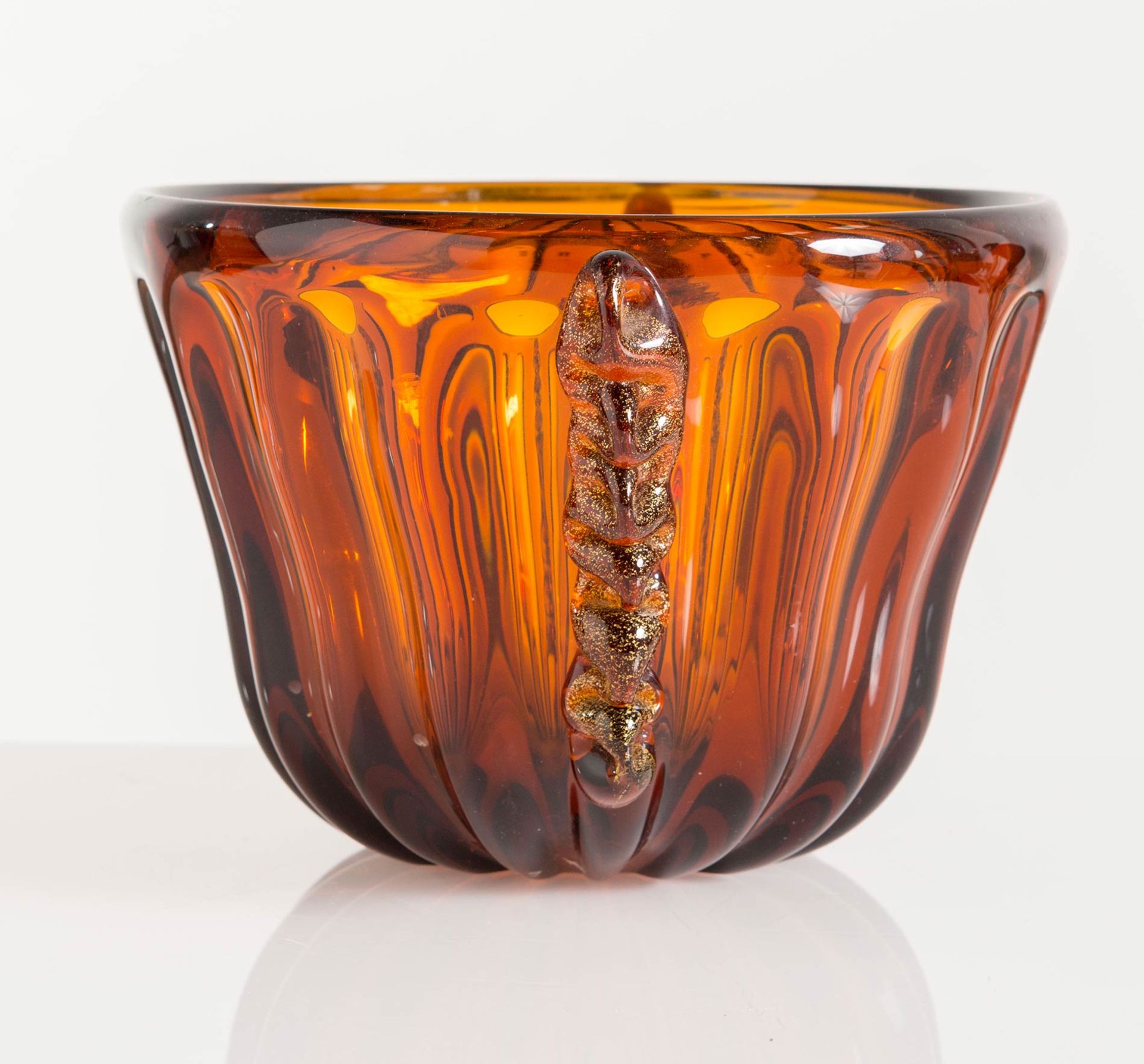 Vaso di forma ovale in vetro di Murano color ambra, XX sec. - Bild 2 aus 2