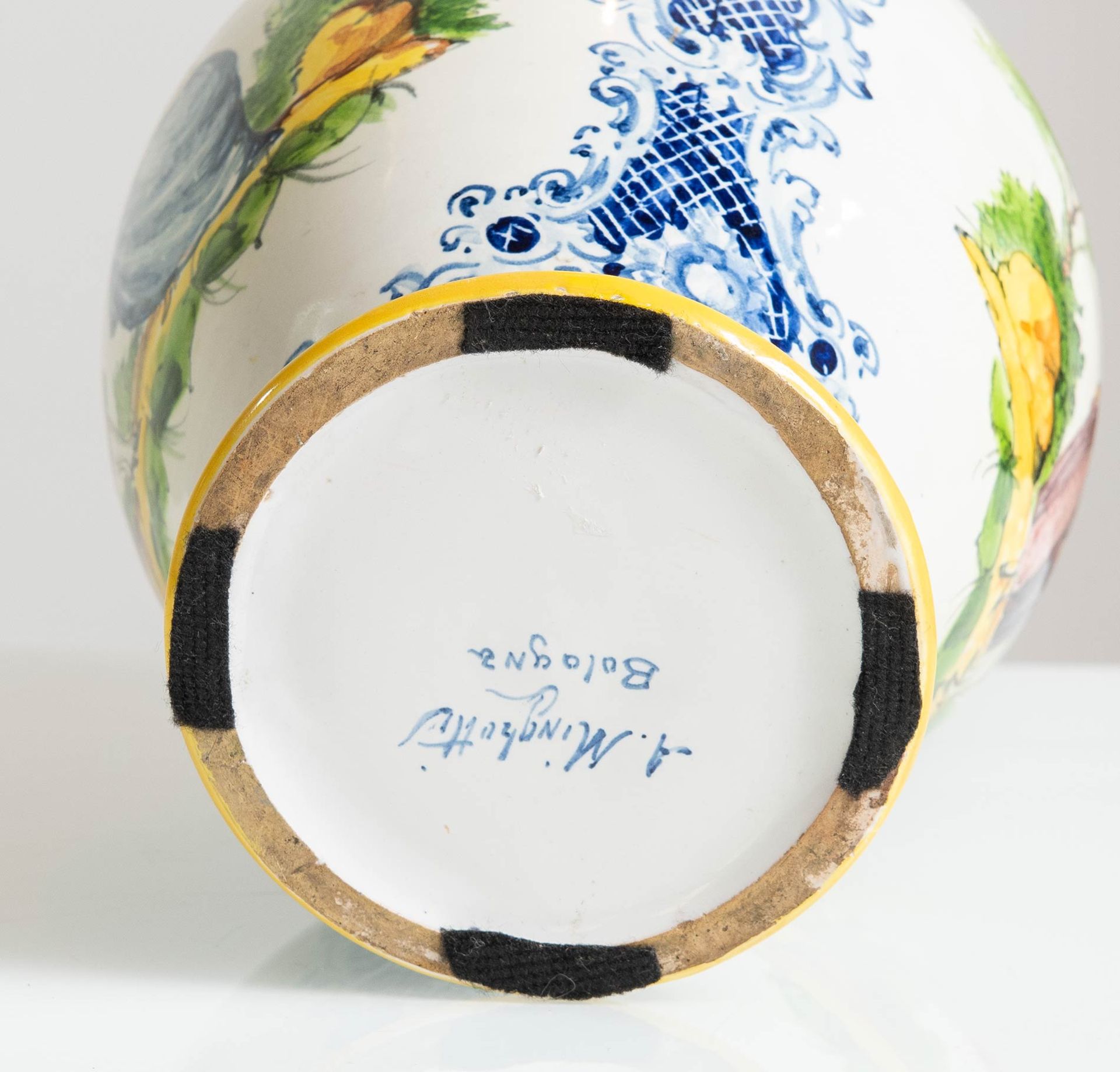 Manifattura Minghetti - Bologna, Vaso in ceramica con due manici, Anni ‘30. - Image 4 of 4