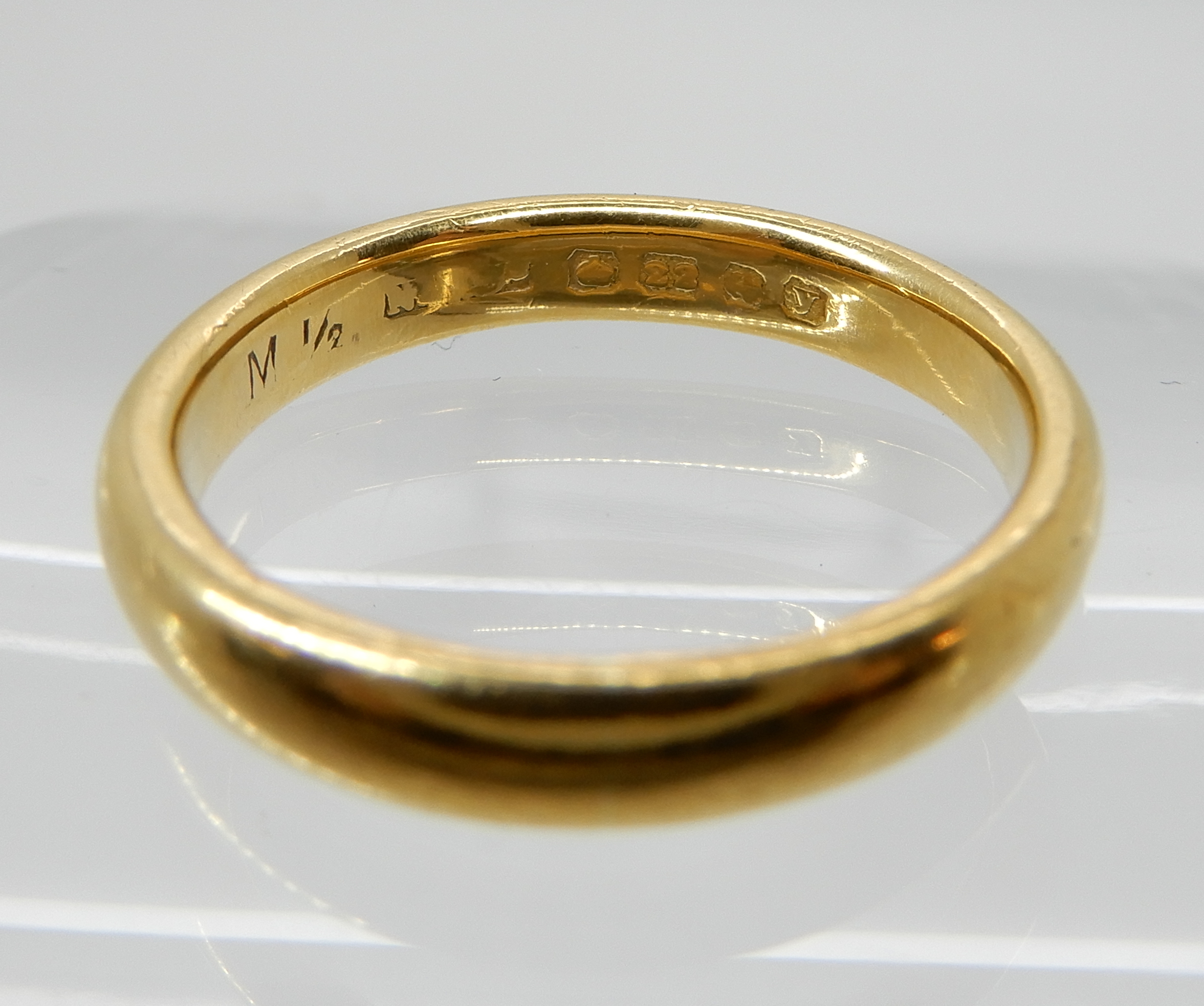 A 22ct gold wedding ring size P1/2, weight 5.9gms Condition Report: Available upon request - Image 2 of 2