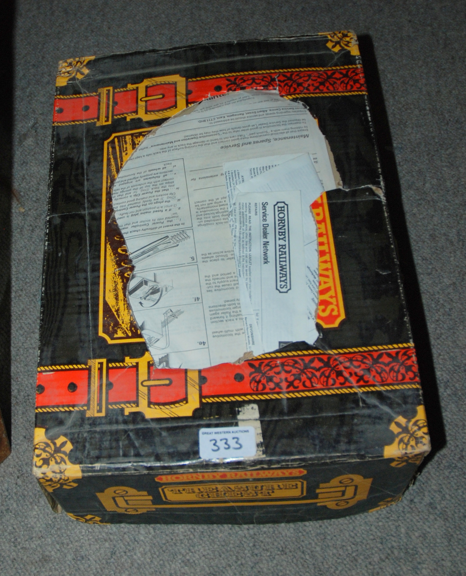 A large box of Triang railway including loco, coaches etc Condition Report: Available upon request - Image 2 of 2