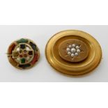 A yellow metal Scottish agate brooch diameter 2cm, together with a yellow metal pearl set