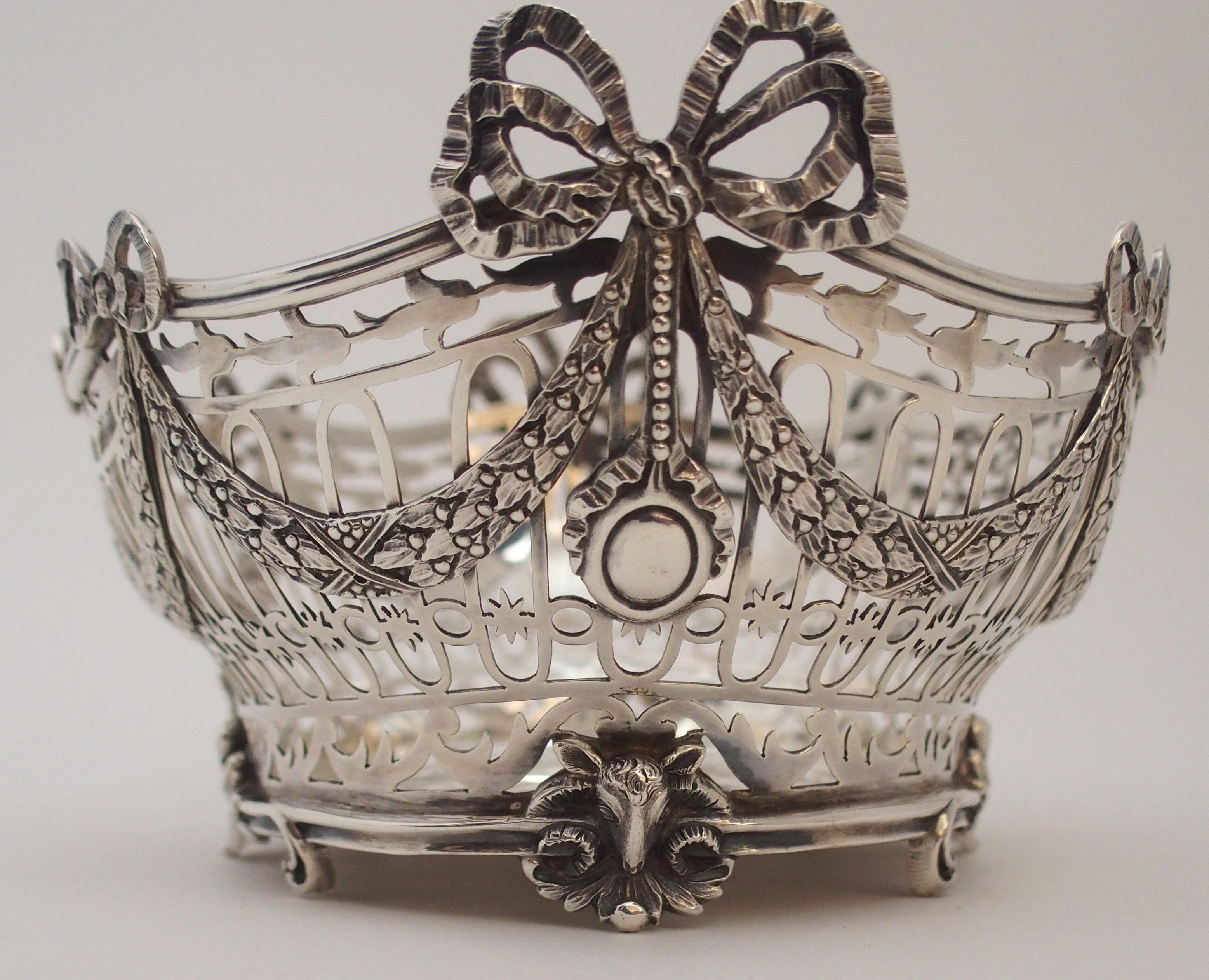 A SILVER BASKET by C. S. Harris & Sons Limited, London 1912, of oval form, the open strapwork body - Image 5 of 8