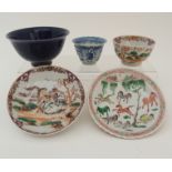 A CHINESE FAMILLE VERTE SAUCER painted with the eight horses of Wang Mu, Kangxi, 12.5cm, blue and