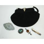An attractive paste set brooch, silver and agate kilt pin, silver blade pen knife, evening bag and