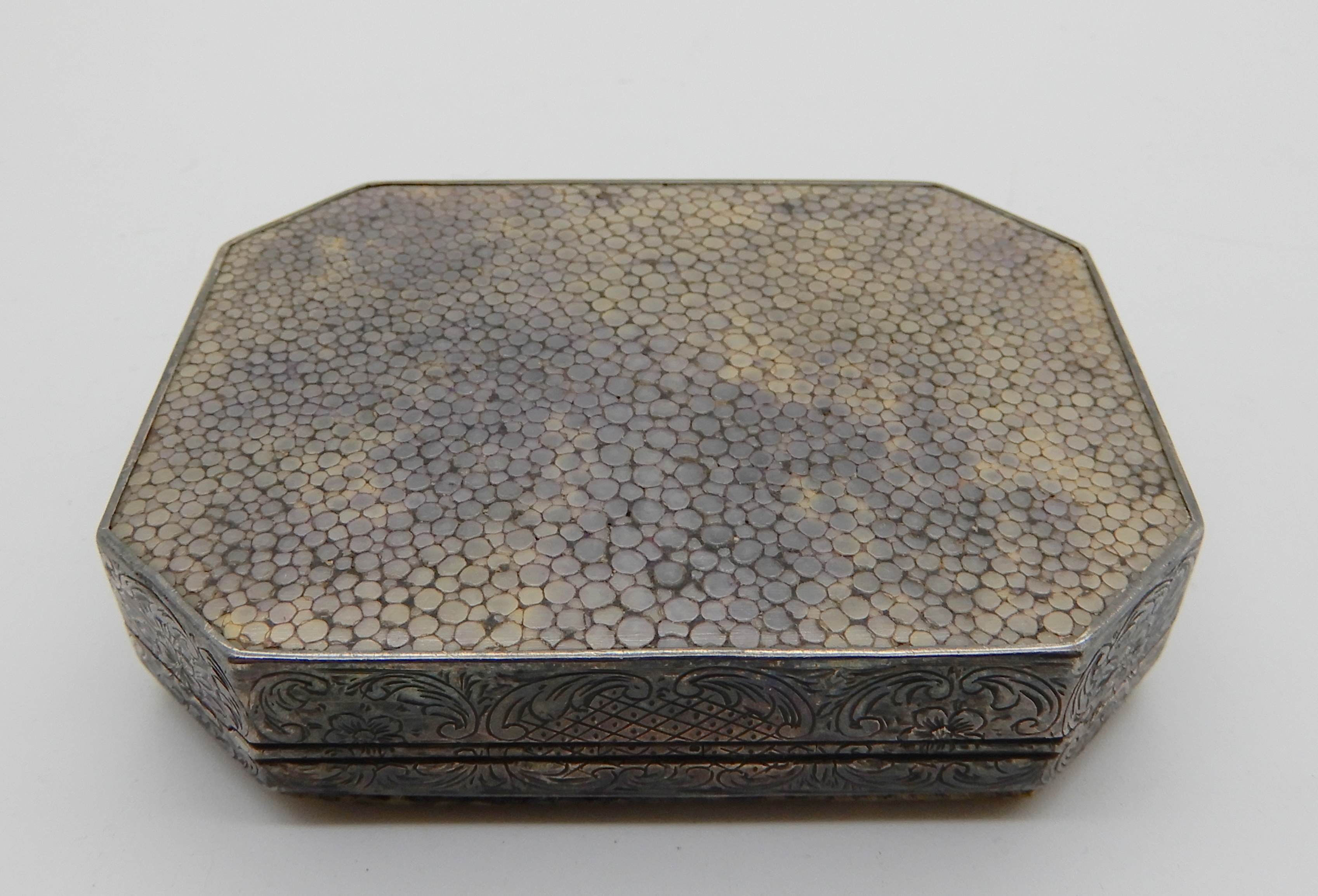 A white metal and shagreen mounted snuff box Condition Report: - Image 5 of 6