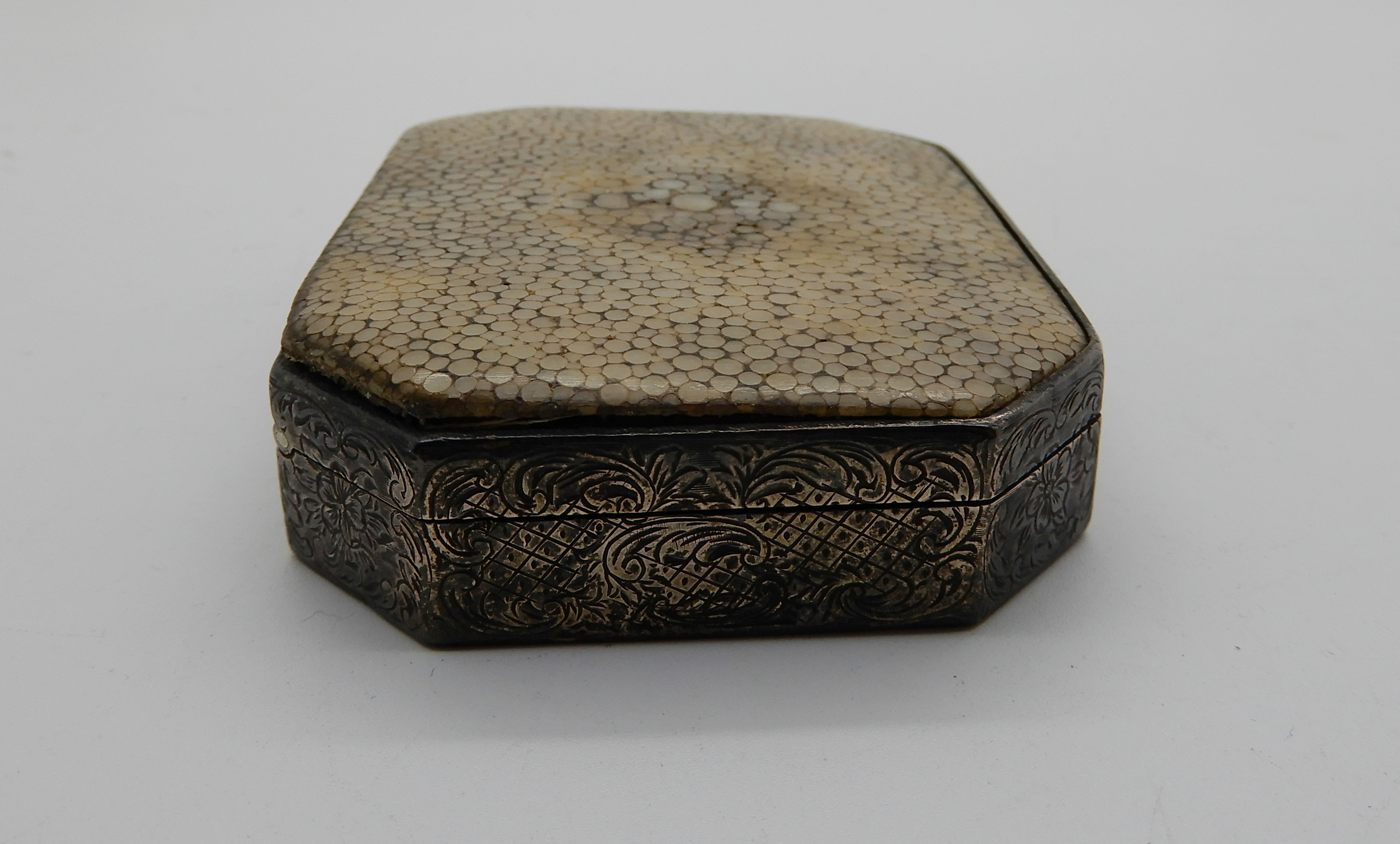 A white metal and shagreen mounted snuff box Condition Report: - Image 2 of 6