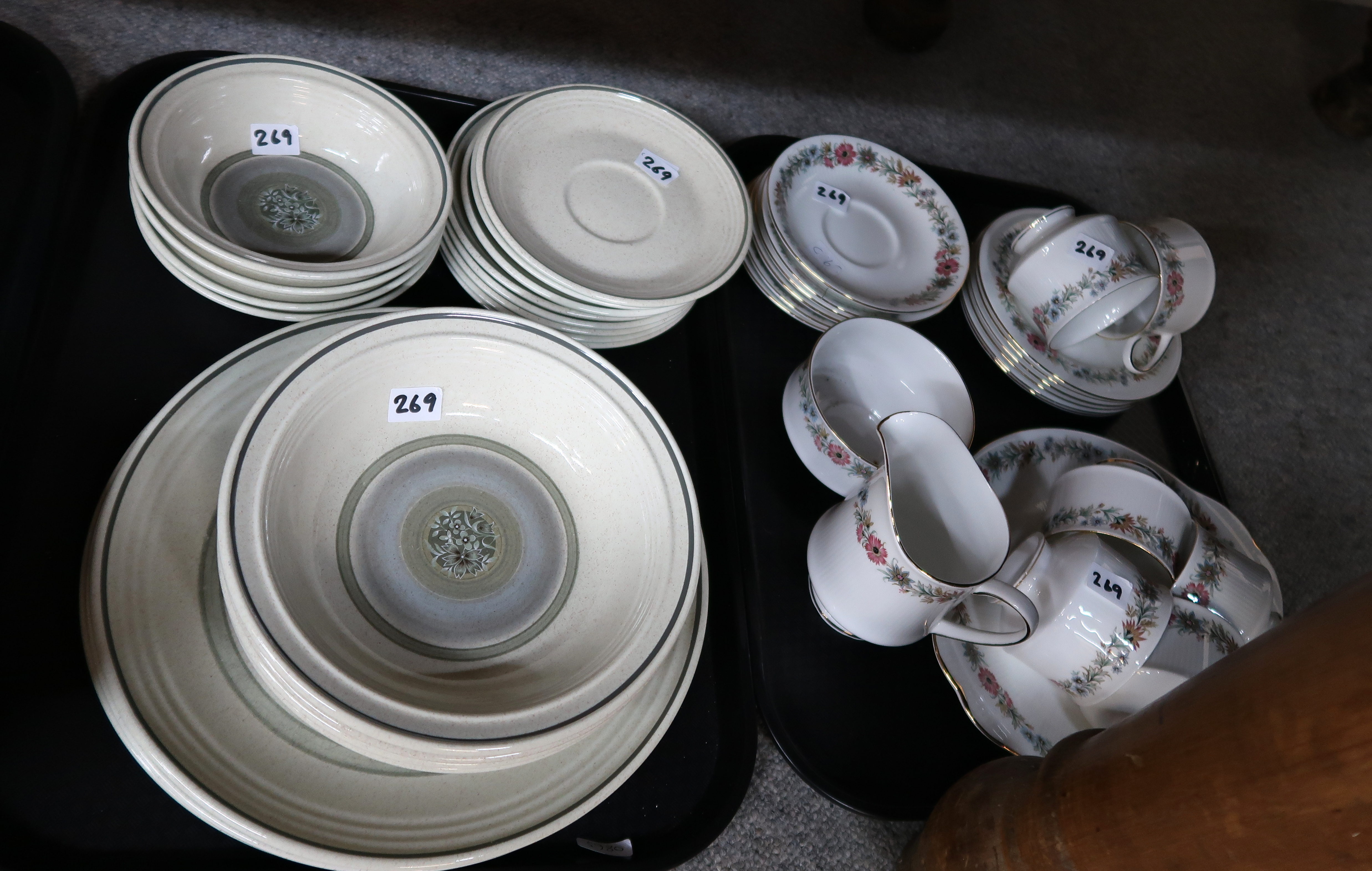 A Royal Doulton Sunflower dinner service, together with a Paragon Belinda teaset Condition Report: - Image 3 of 3