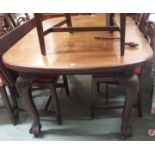 A Victorian mahogany extending dining table with two leaves Condition Report: Available upon