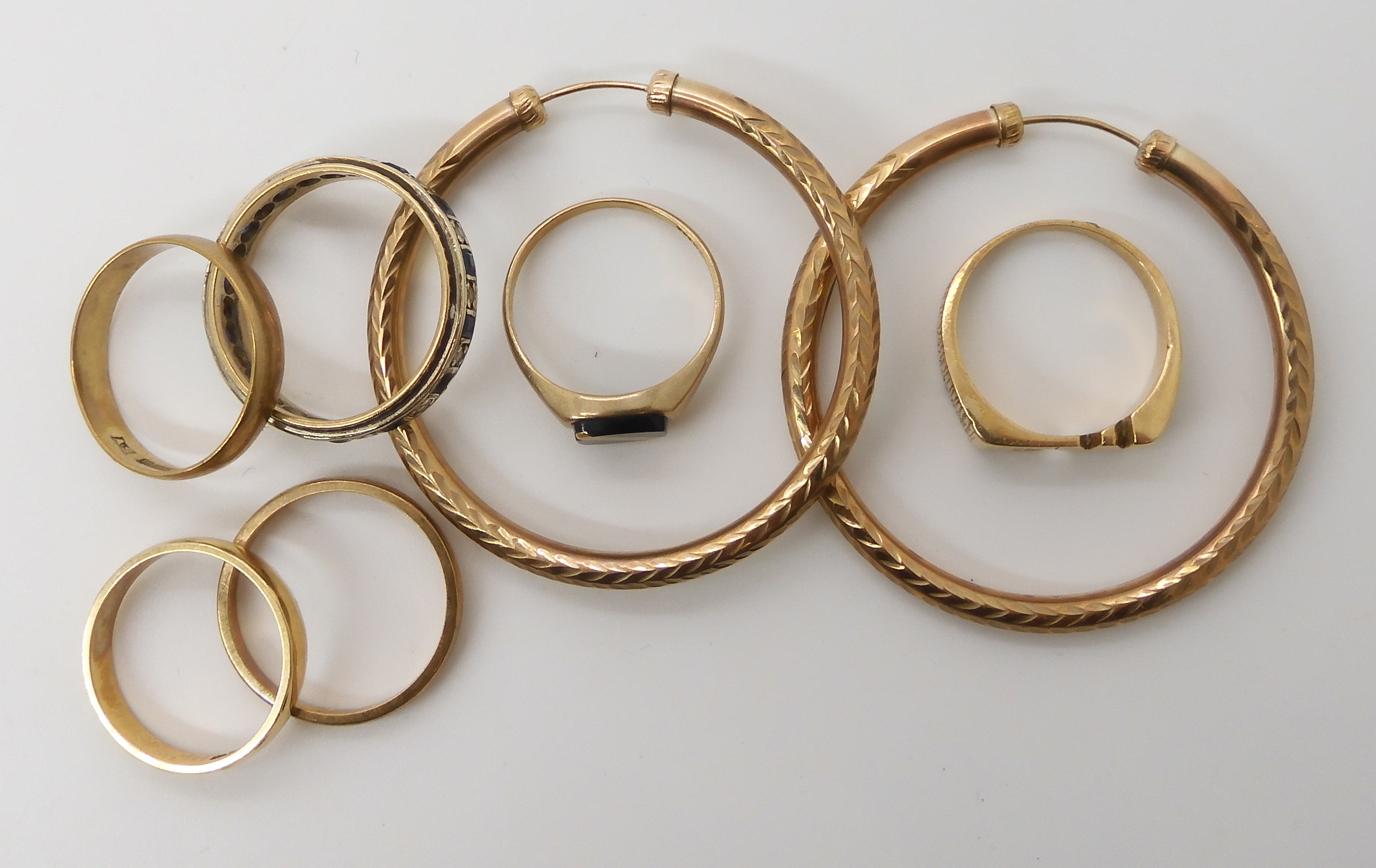 Three 9ct wedding rings, two 9ct gem set rings, a yellow metal signet ring and a pair of earrings - Image 3 of 3