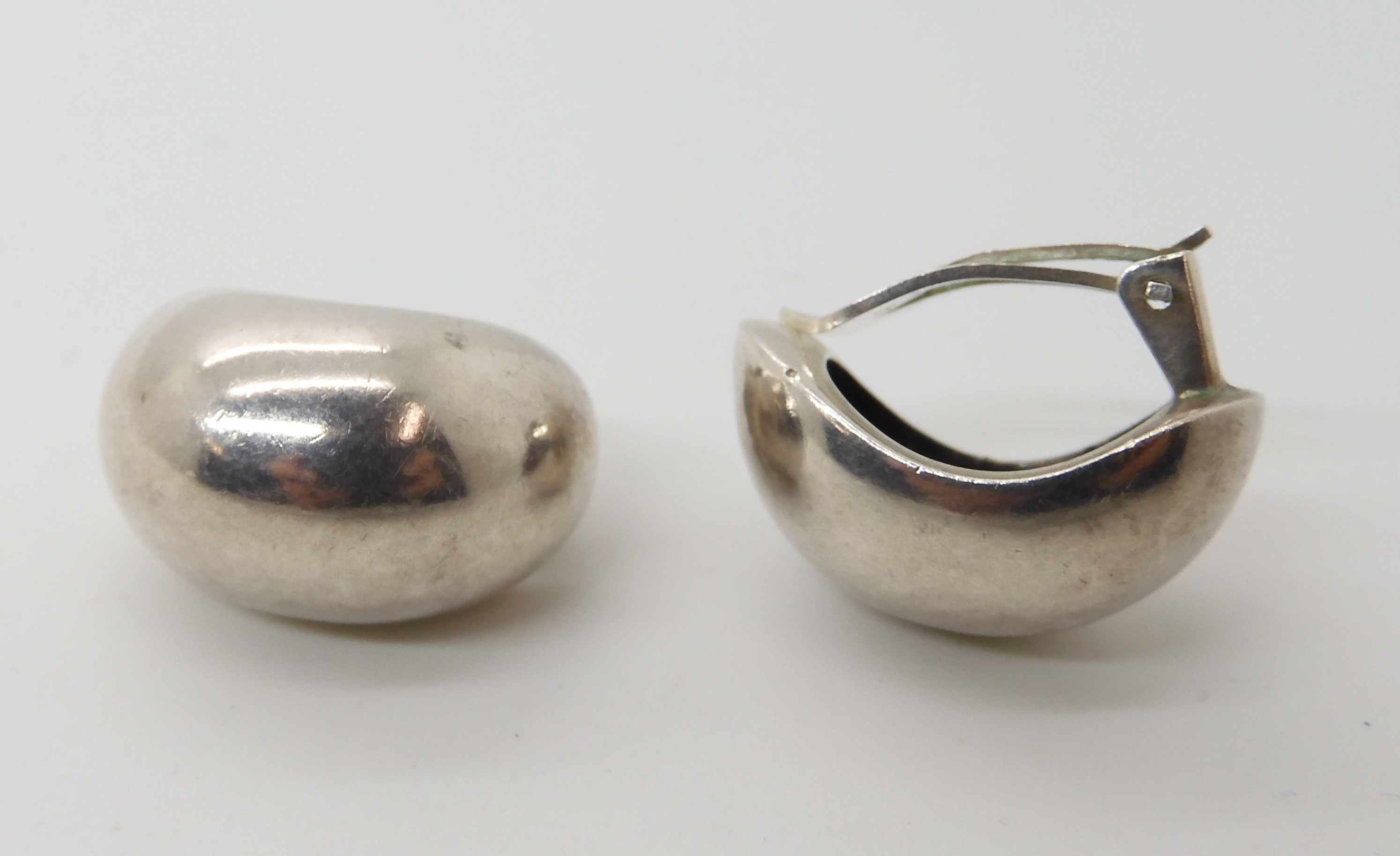 A pair of silver Georg Jensen clip on earrings pattern number 267A Condition Report: - Image 2 of 3