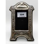 An Art Nouveau silver mounted photo frame, Birmingham 1909, 16cm x 10.5cm, aperture 8cm x 5.5cm