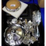 A tray lot of EP - muffin dish, cased and loose cutlery Condition Report: Available upon request