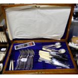 A part canteen of EP King's pattern cutlery and some mixed cutlery Condition Report: Available