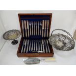 A lot comprising a cased cutlery set, comport, basket and a fish slice Condition Report: Available