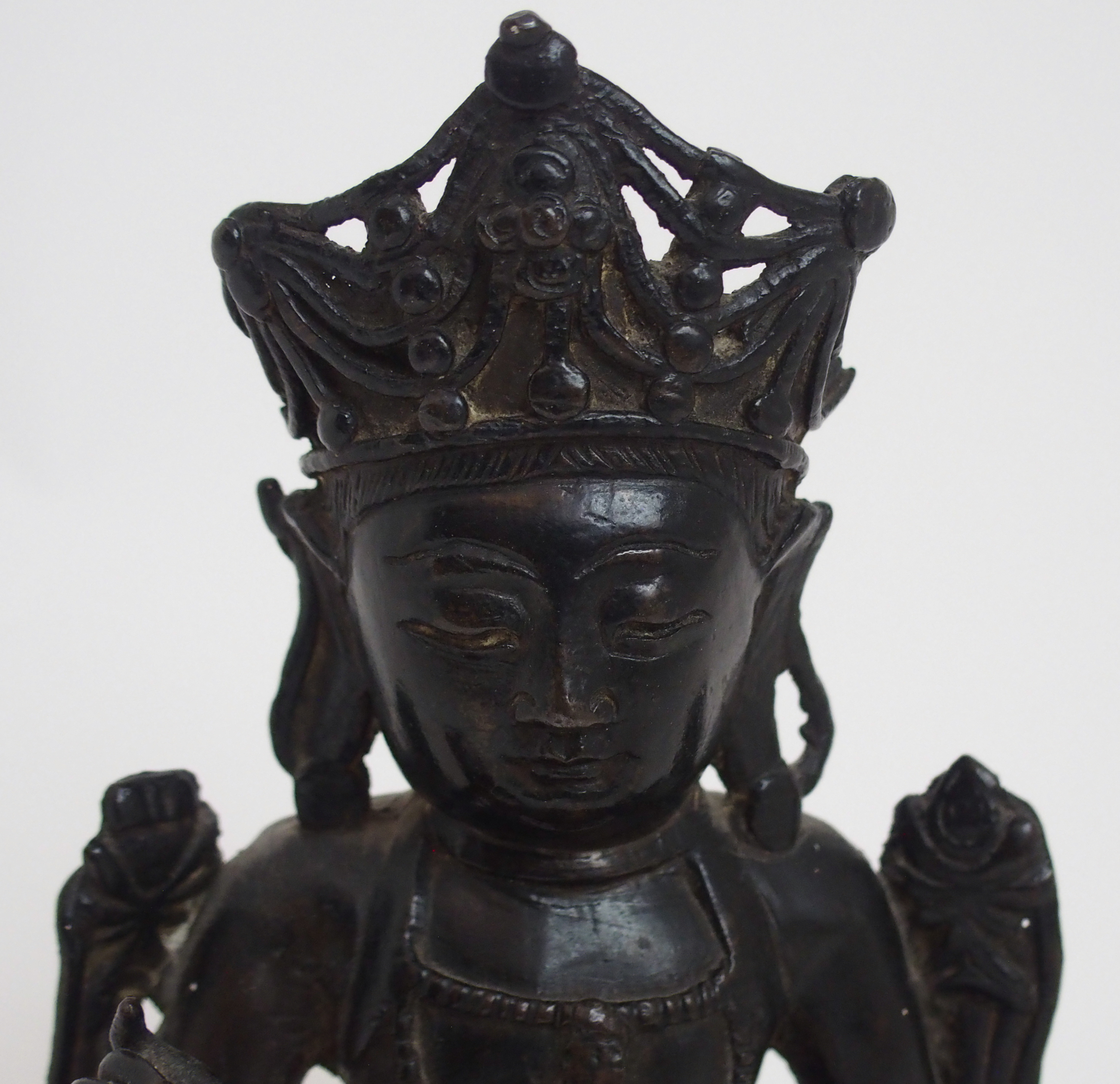 A CHINESE BRONZE BUDDHAVISTA seated on a lotus throne with hands in symbolic pose, 20cm high - Image 2 of 8